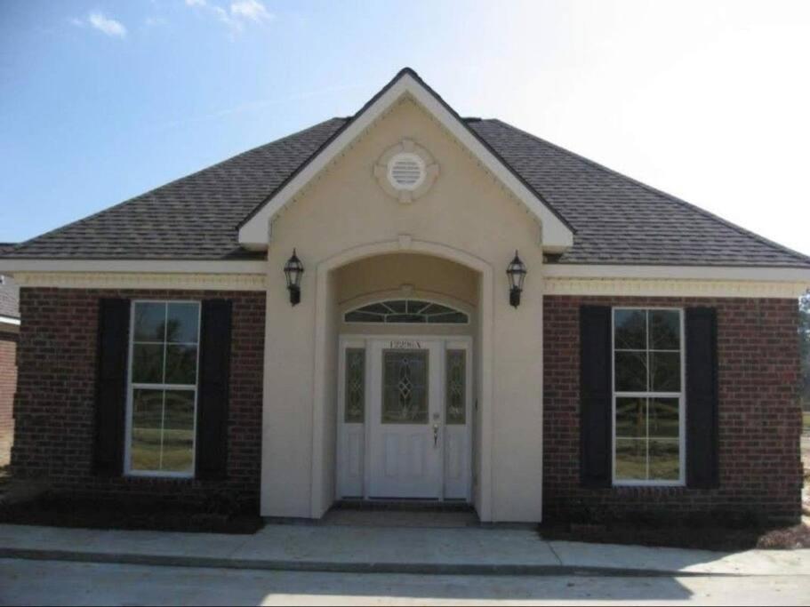 Chateau 2 Hammond Exterior photo